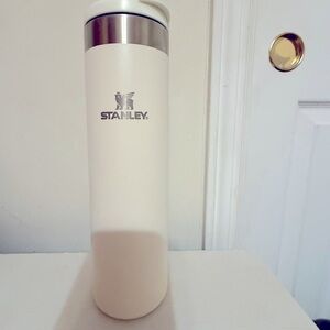 Stanley slim white tumbler used one time! 🤍